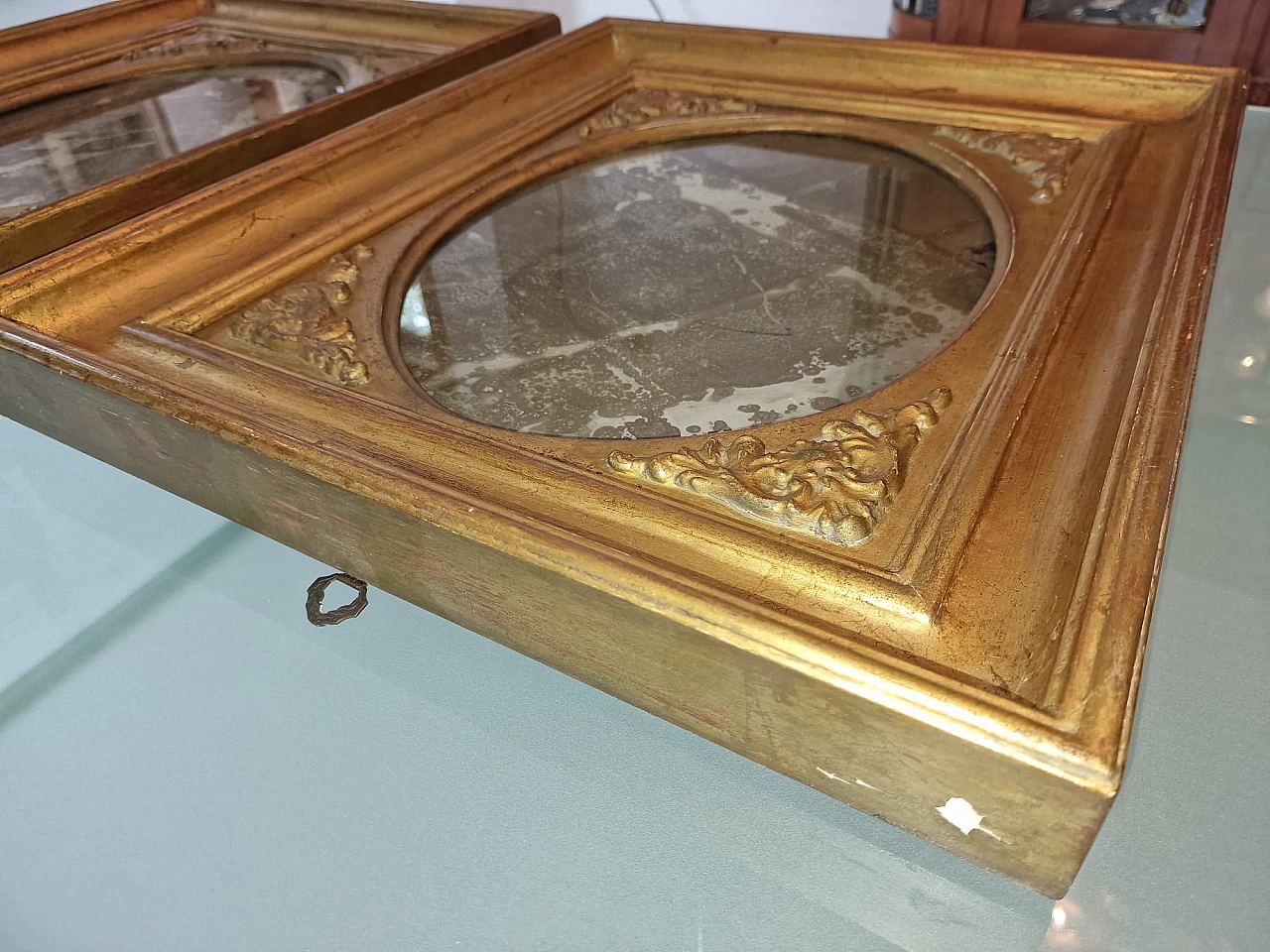 Pair of mirrors with wooden and gilded plaster frame, 19th century 5