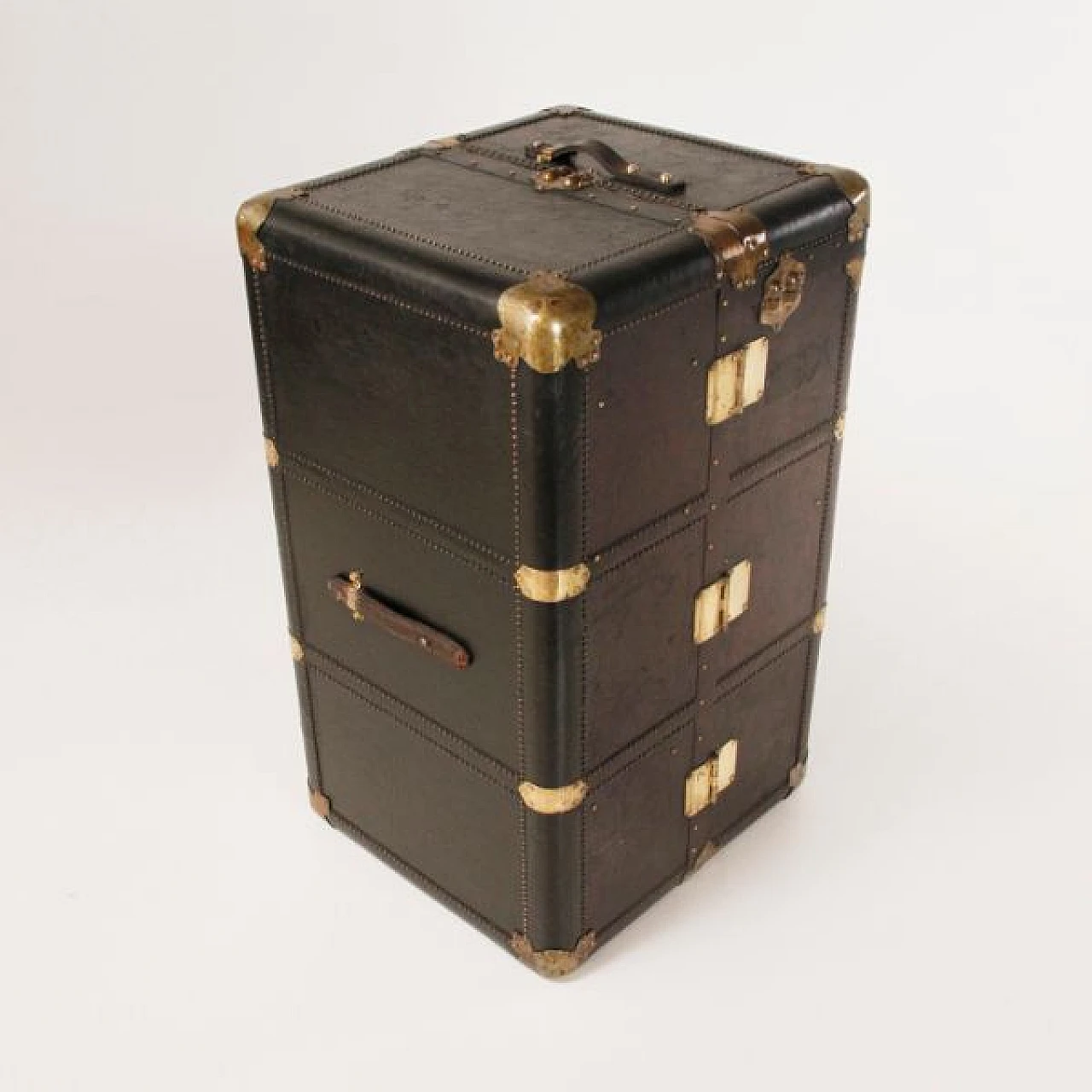 Wood, leather and metal travel trunk, 1940s 3