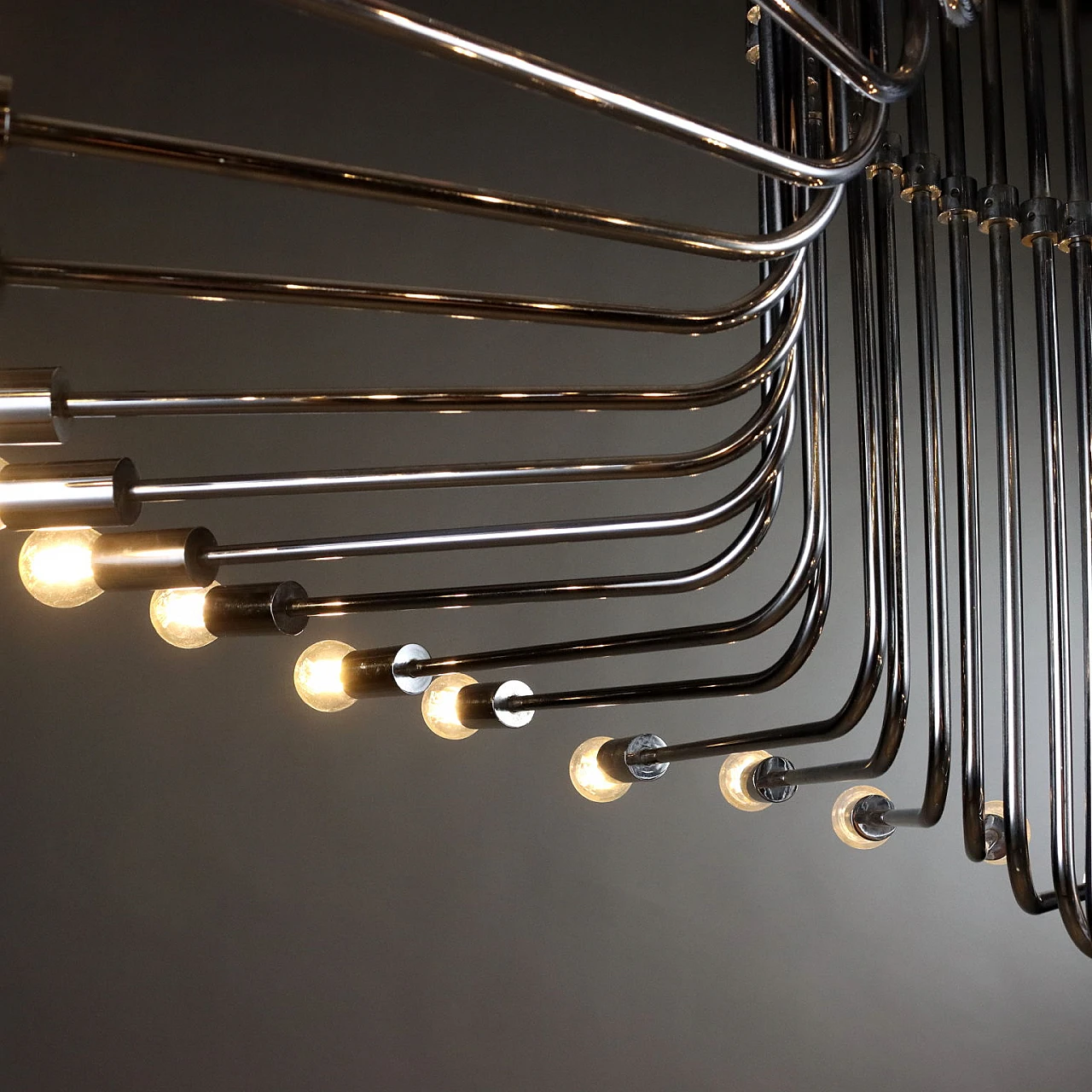 Chromed metal spiral-shaped chandelier, 1970s 3