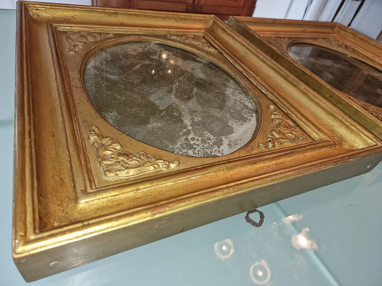 Pair of mirrors with wooden and gilded plaster frame, 19th century 21