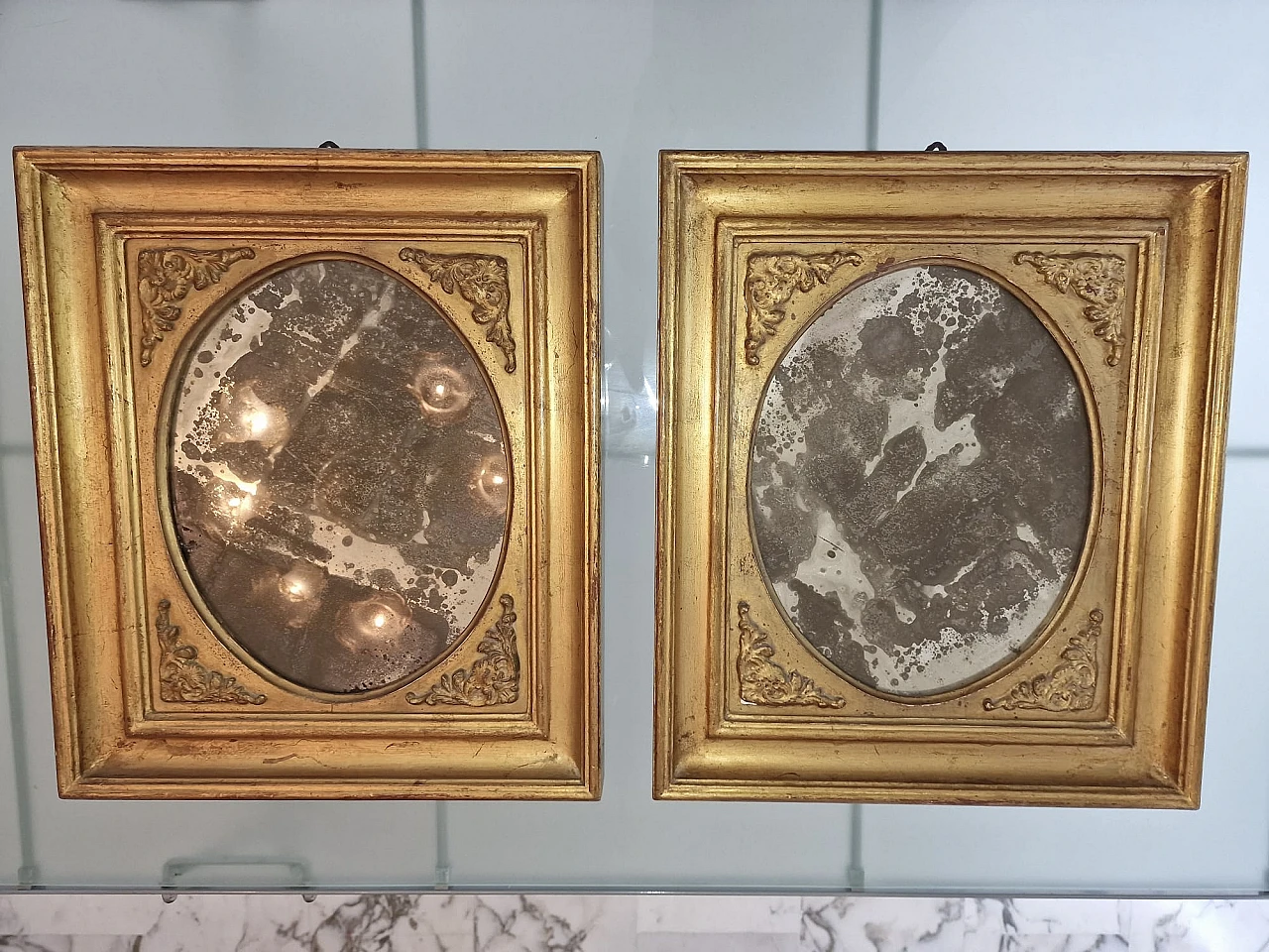 Pair of mirrors with wooden and gilded plaster frame, 19th century 29