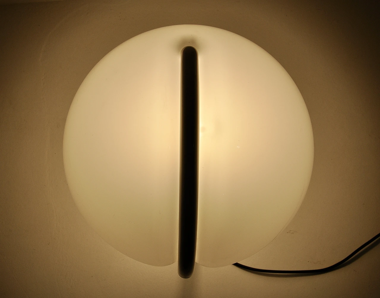 White Serpente table lamp by Elio Martinelli for Martinelli, 1960s 9