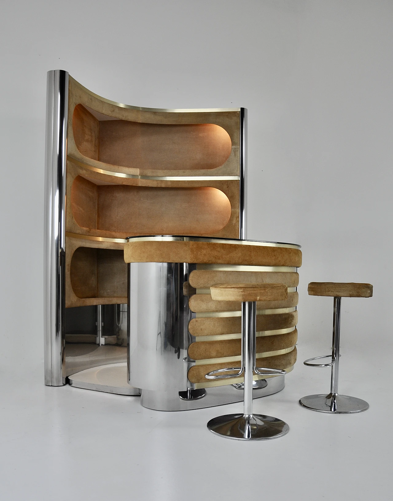 Bar cabinet & stools in suede & chromed metal in W. Rizzo style, 1970s 2