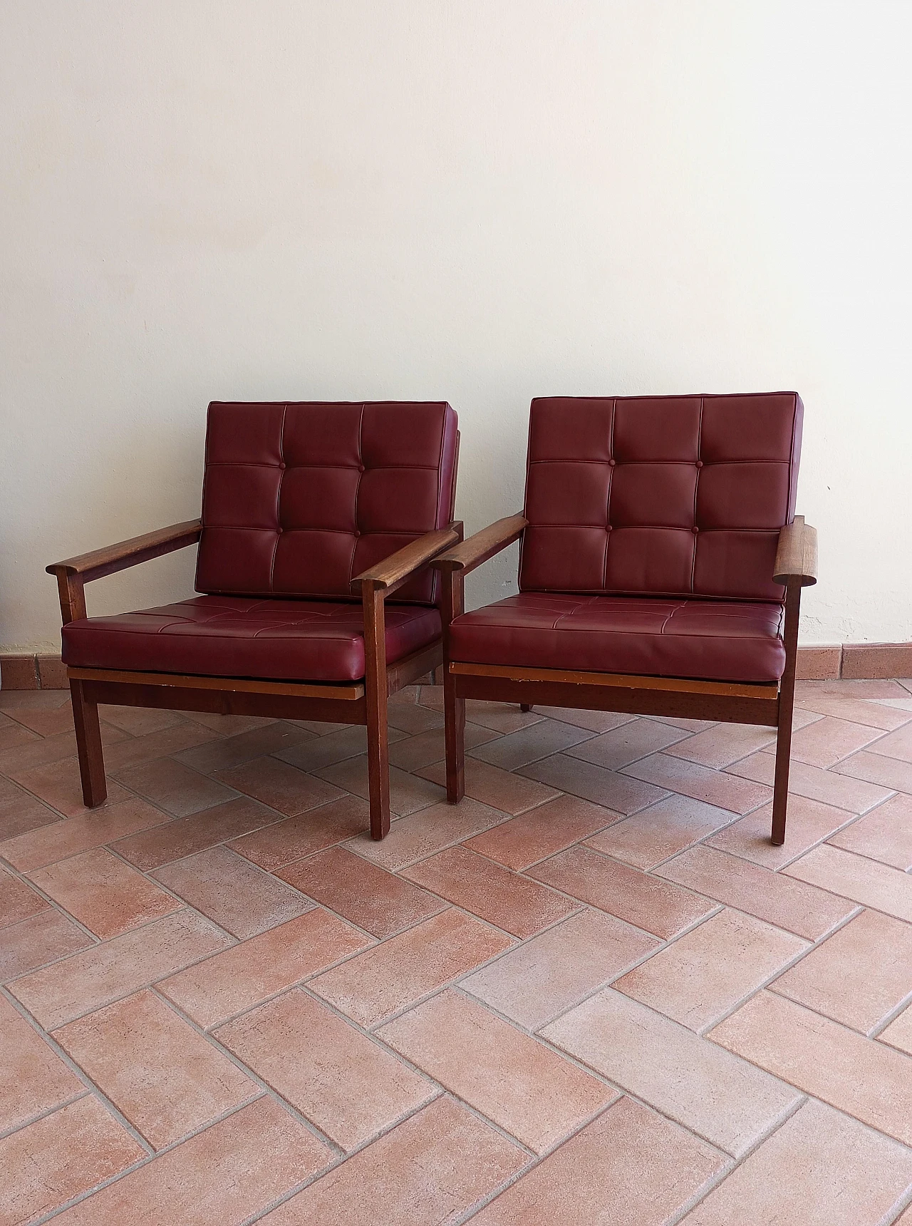 Pair of armchairs by Illum Wikkelsø for Niels Eilersen, 1960s 15