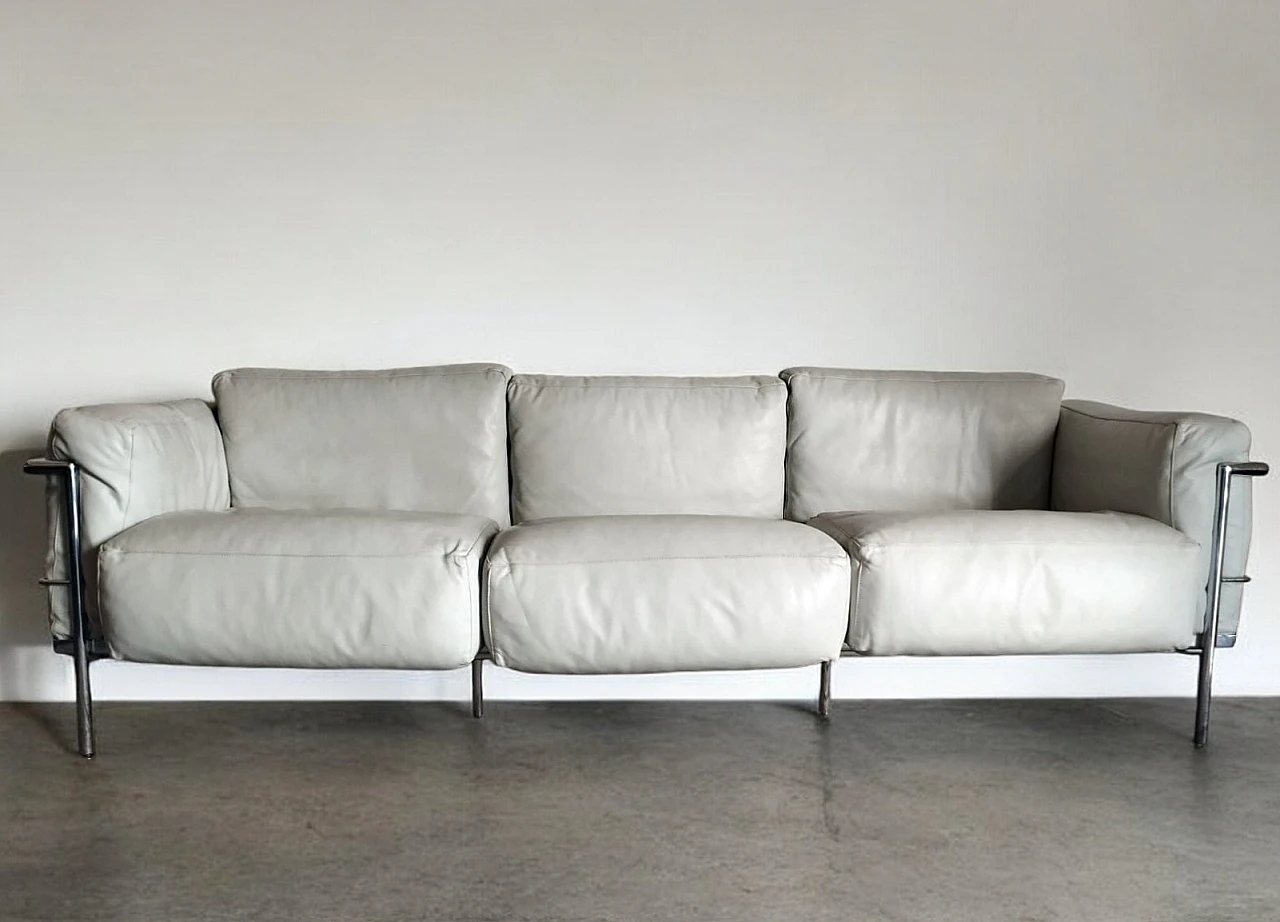 LC3 3-seater sofa in leather by Le Corbusier for Alivar, 1980s 1