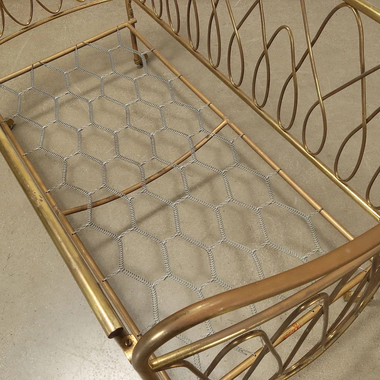 Children's bed in brass, 1950s 9