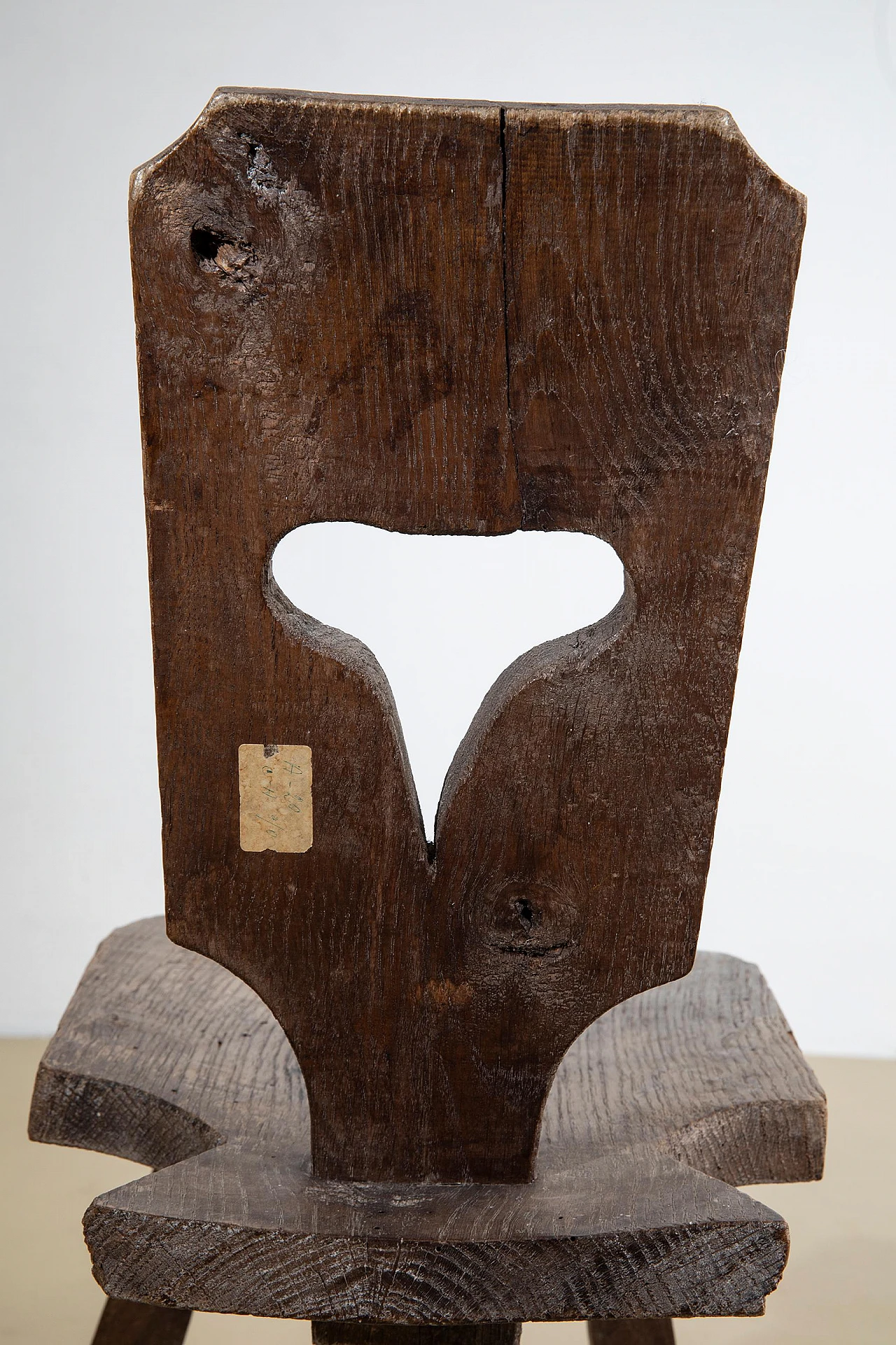 Sedia da mungitura in legno su tre gambe, anni '40 5