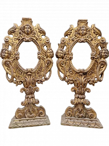 Pair of Sansovinesque reliquaries in carved lime wood, 17th century