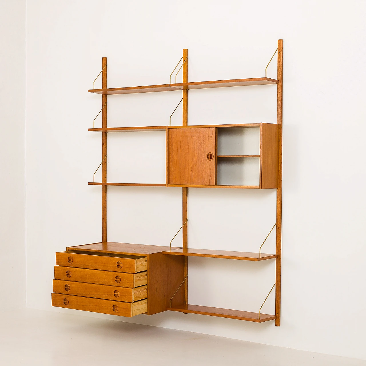 Hanging teak bookcase in the style of Poul Cadovius, 1960s 6