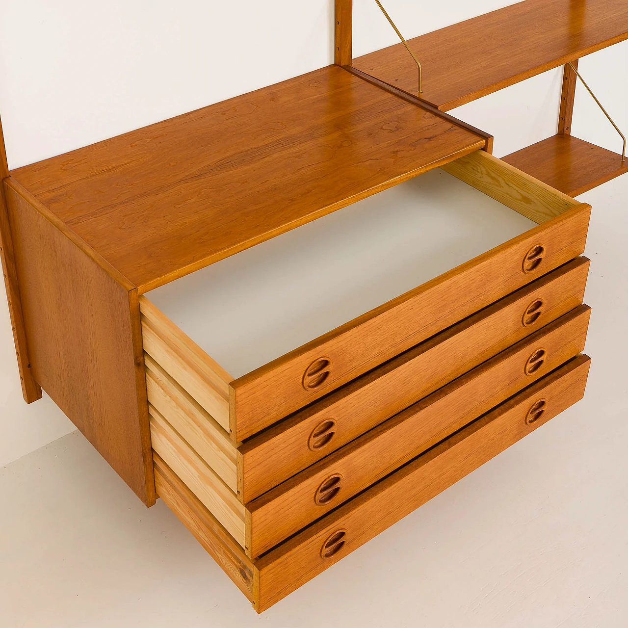 Hanging teak bookcase in the style of Poul Cadovius, 1960s 11