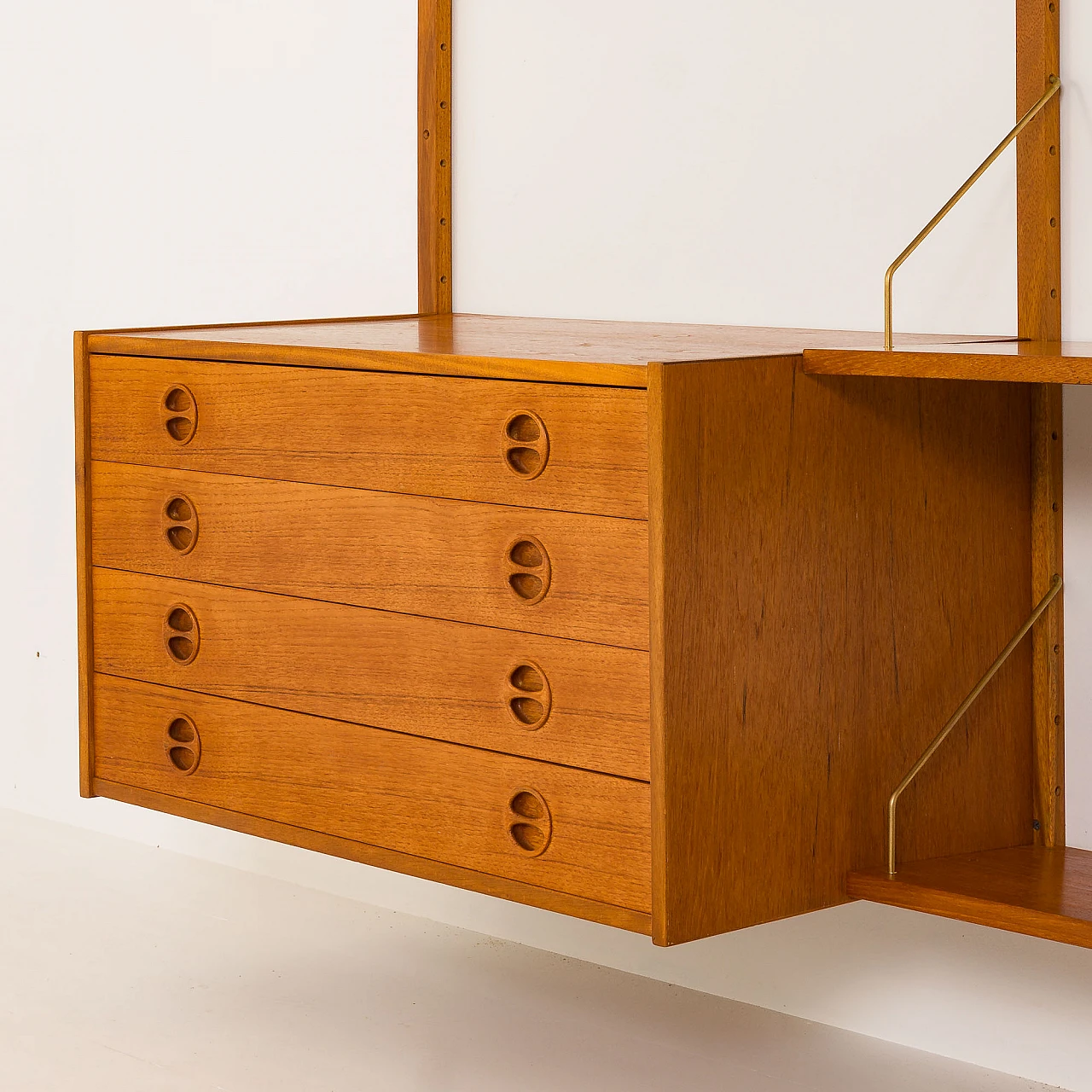 Hanging teak bookcase in the style of Poul Cadovius, 1960s 16