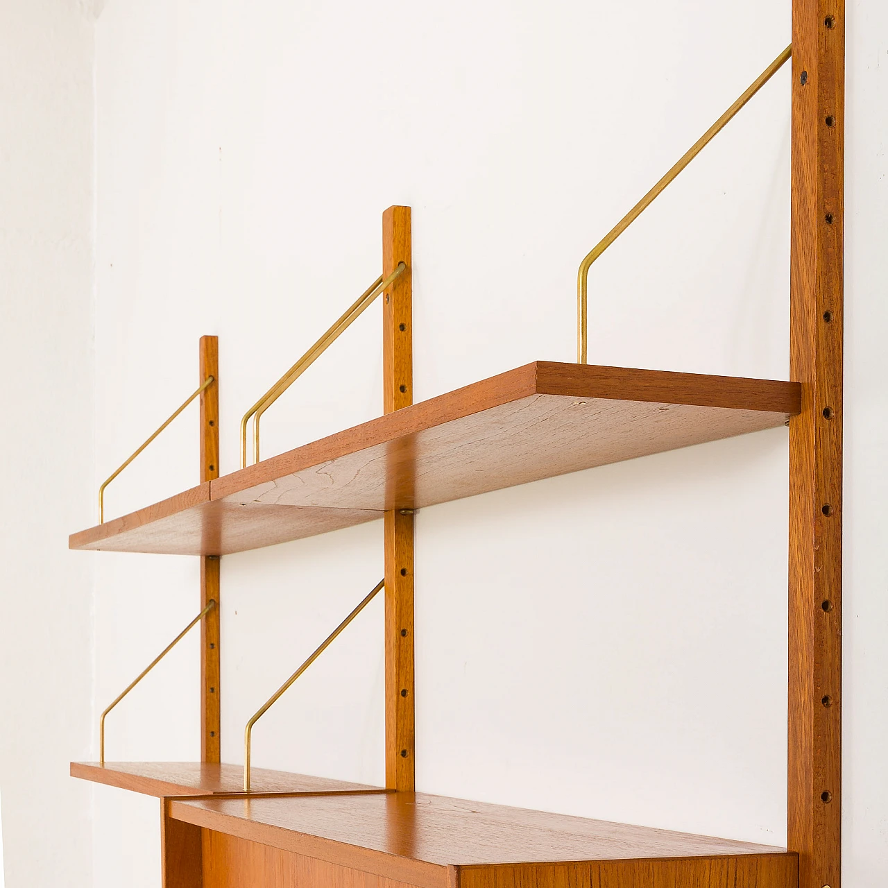 Hanging teak bookcase in the style of Poul Cadovius, 1960s 17