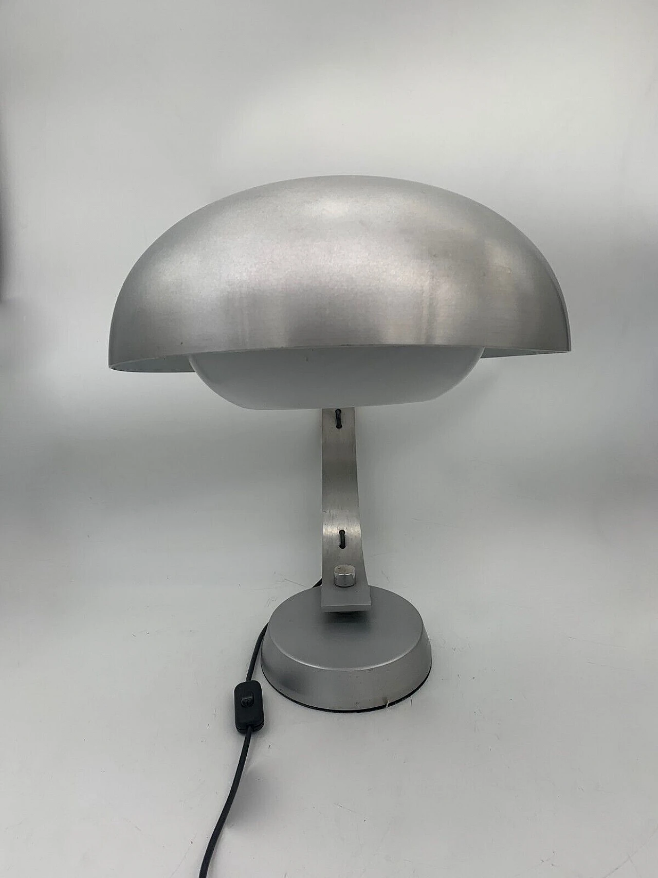 Table lamp attributed to Arredoluce, 1970s 3