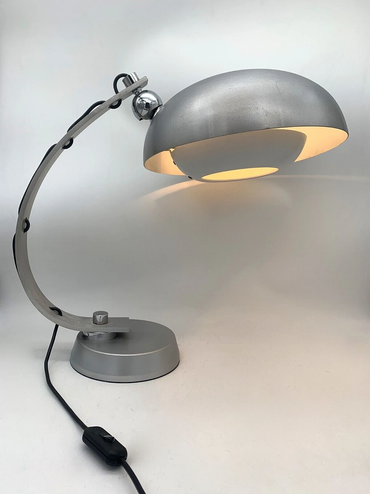 Table lamp attributed to Arredoluce, 1970s 5