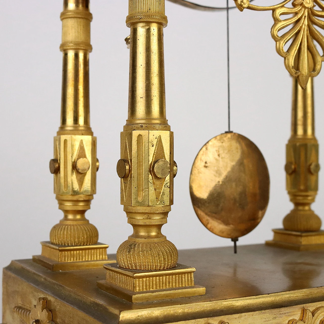 Gilt bronze table clock by Robert & Courvoisier, 19th century 8