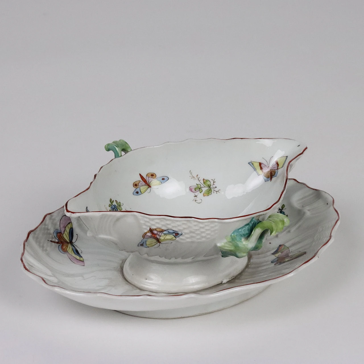 Queen Victoria tableware in porcelain by Herend 7