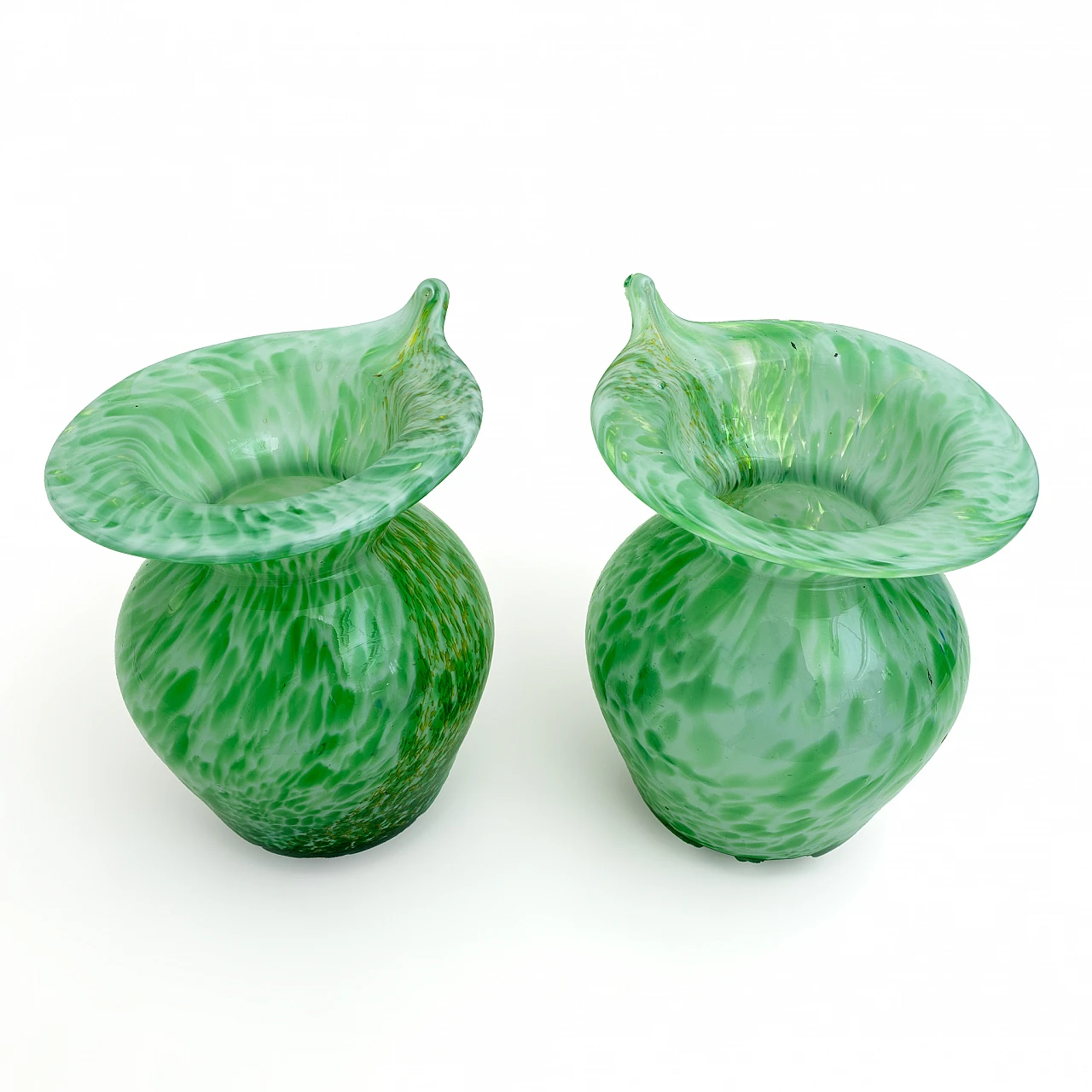 Coppia di vasi a forma di calla in vetro di Murano verde, anni '90 5