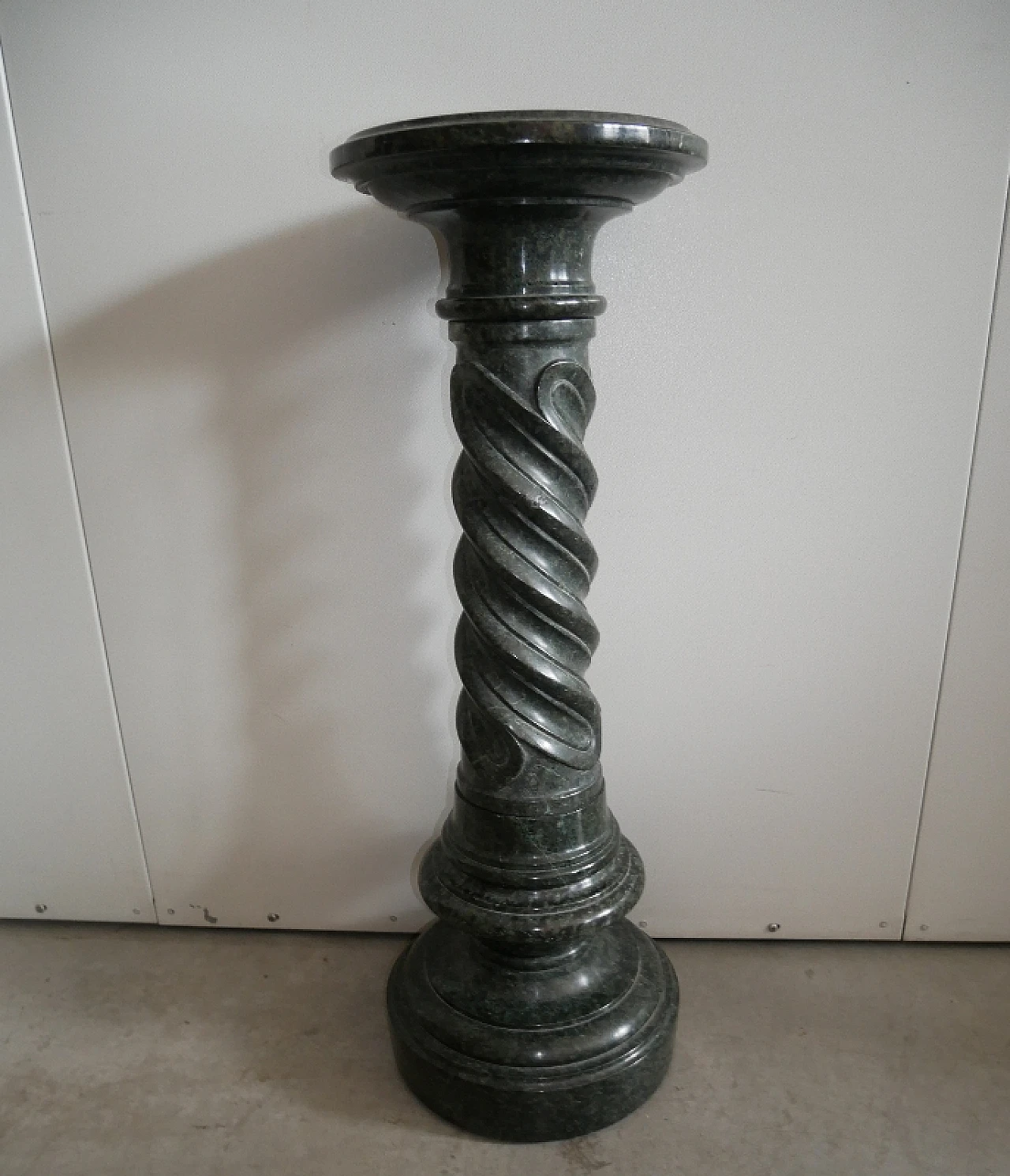 Colonna in marmo Verde Alpi, fine '800 1