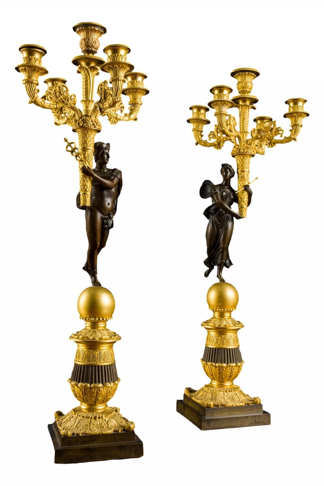 Coppia di Candelabri in bronzo dorato con motivi fogliacei, '800 1