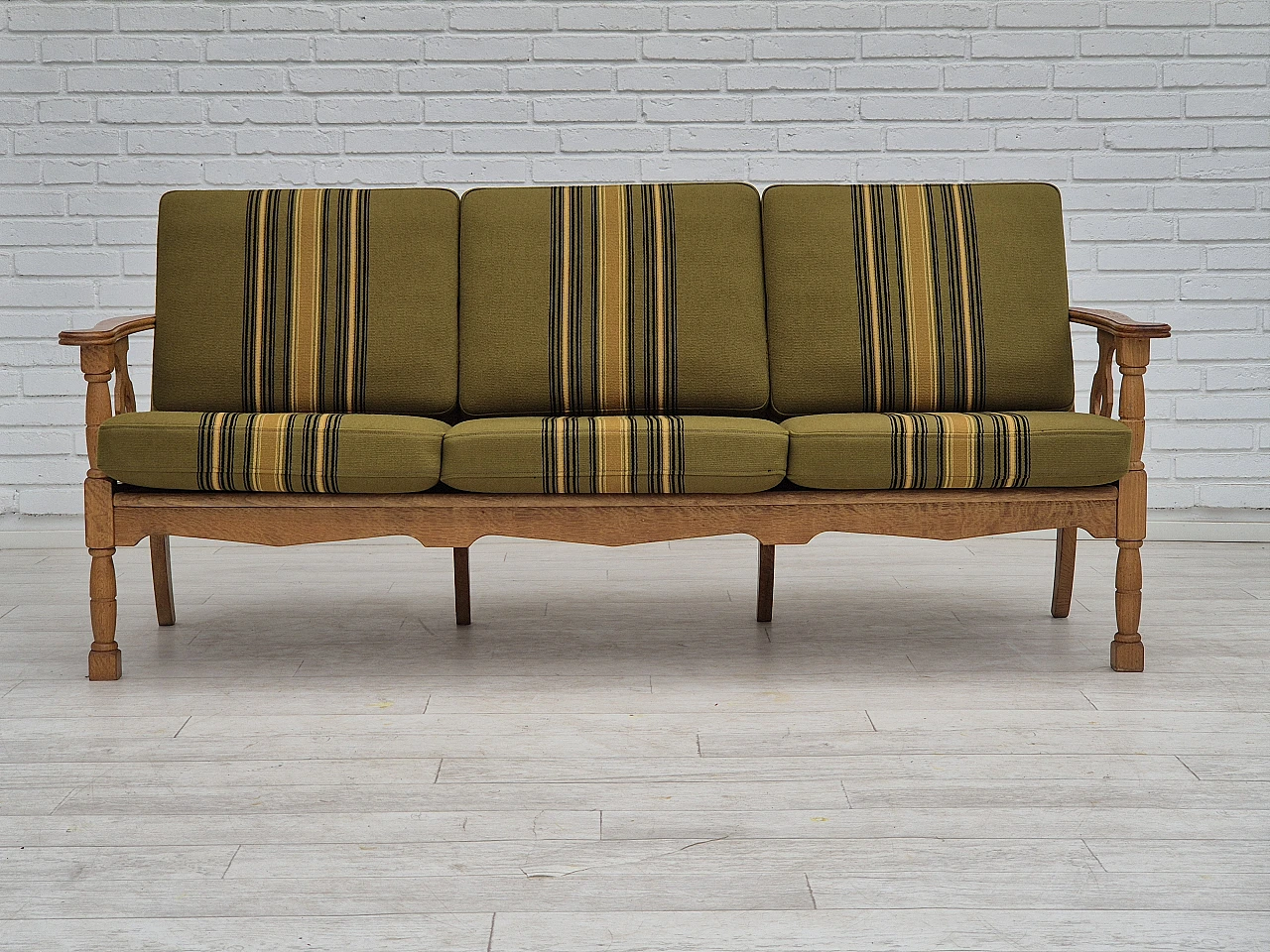 Danish three-seater green wool fabric and oak sofa, 1970s 2