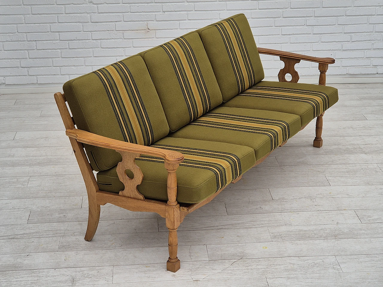 Danish three-seater green wool fabric and oak sofa, 1970s 3