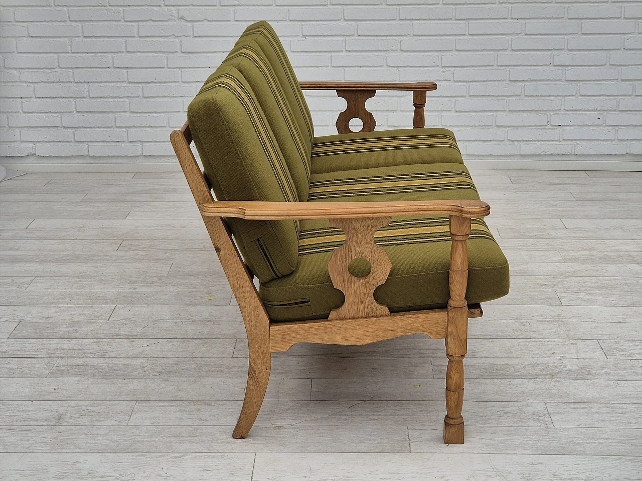 Danish three-seater green wool fabric and oak sofa, 1970s 5