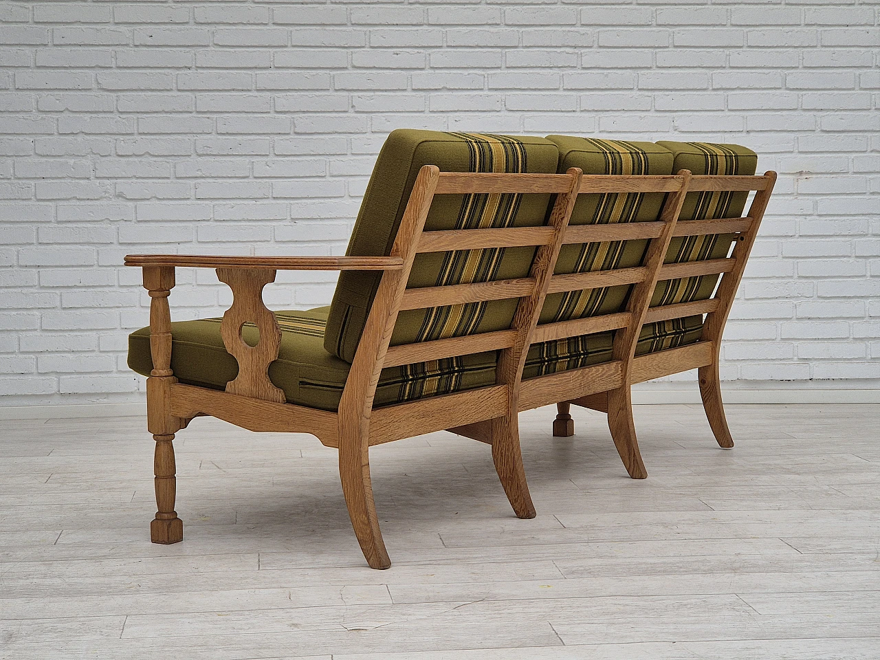 Danish three-seater green wool fabric and oak sofa, 1970s 9