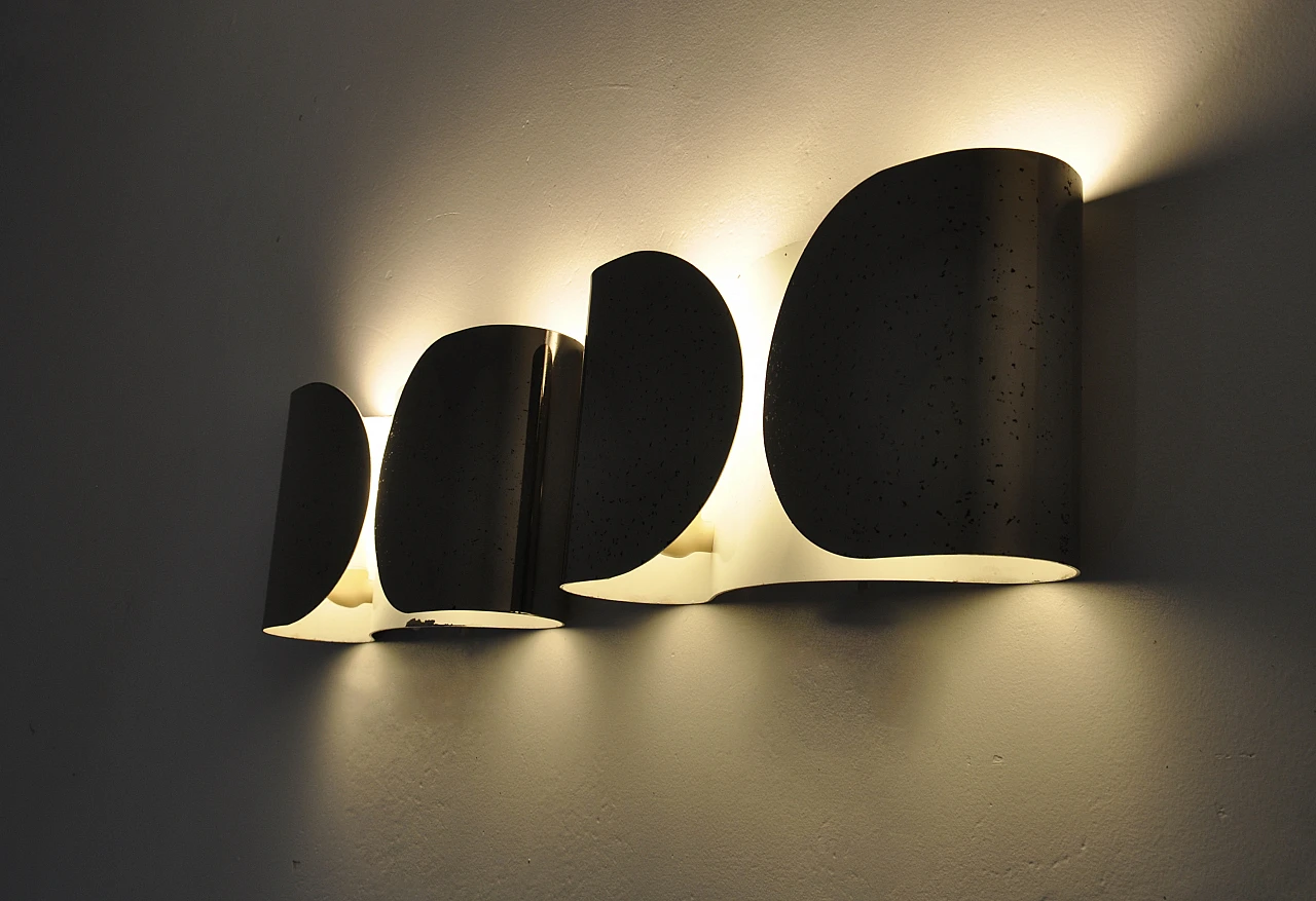 Pair of Foglio wall lights by T. and A. Scarpa for Flos, 1960s 4