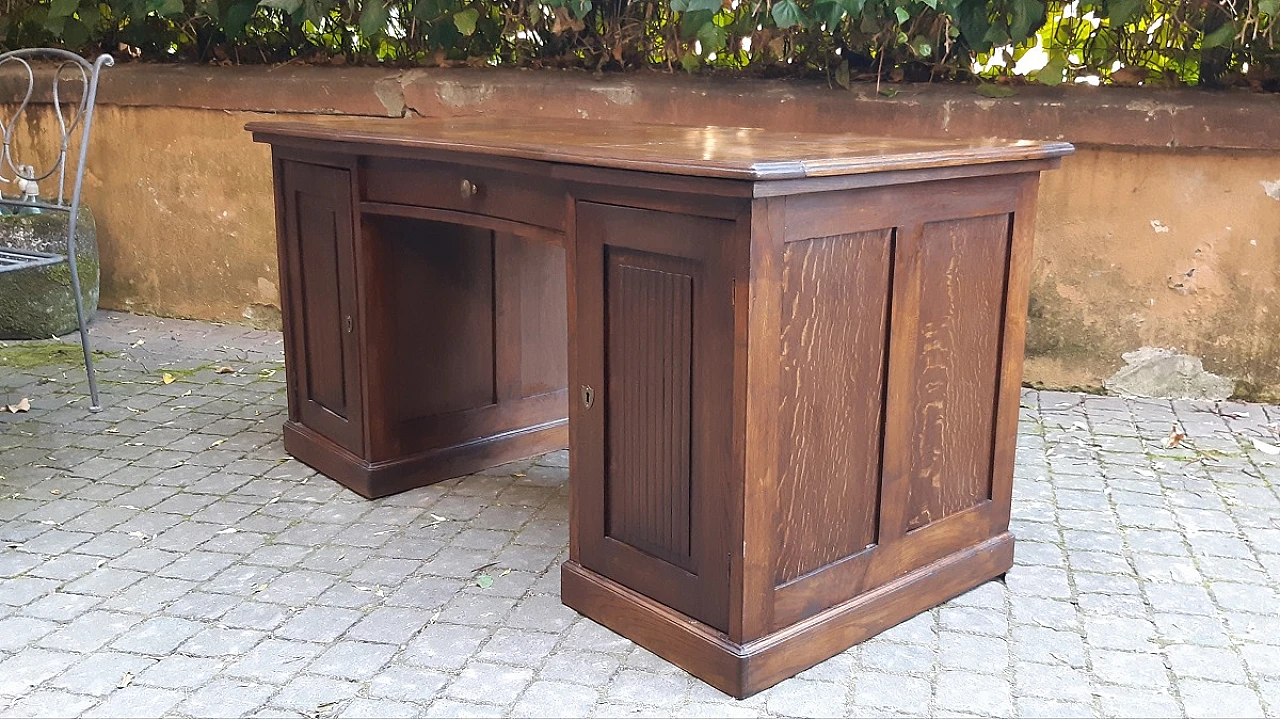 Desk with two side doors & drawer in oak & briarwood top, 19th century 5