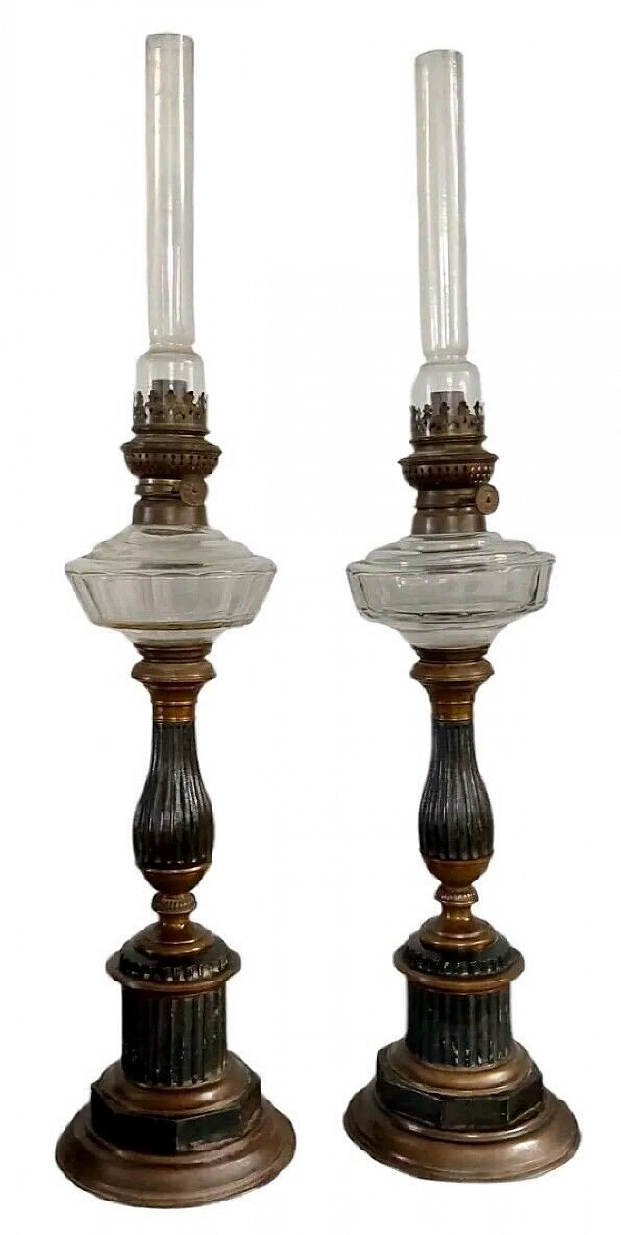 Pair of Empire oil lamps in metal and glass, 19th century 8