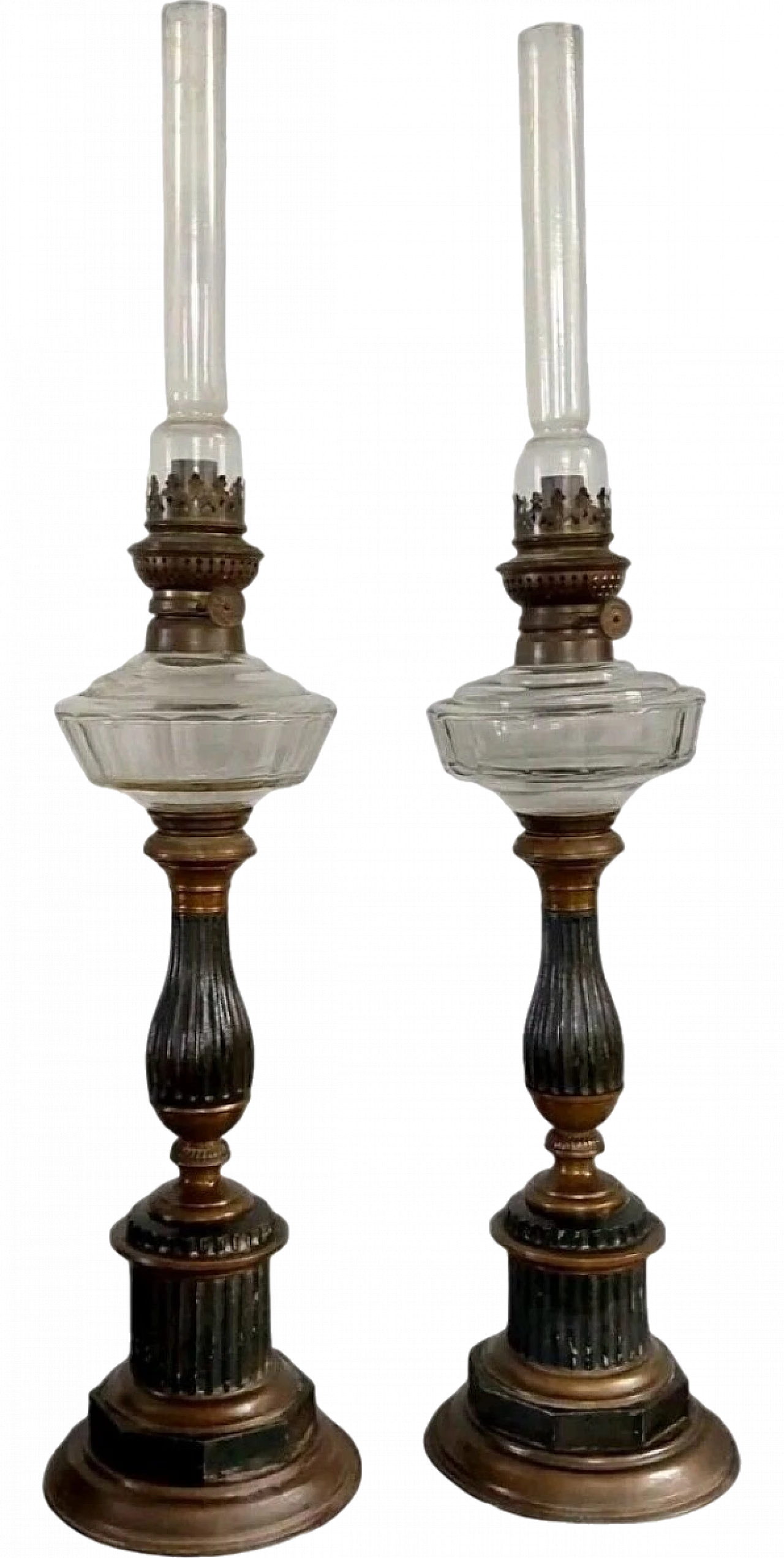 Pair of Empire oil lamps in metal and glass, 19th century 9