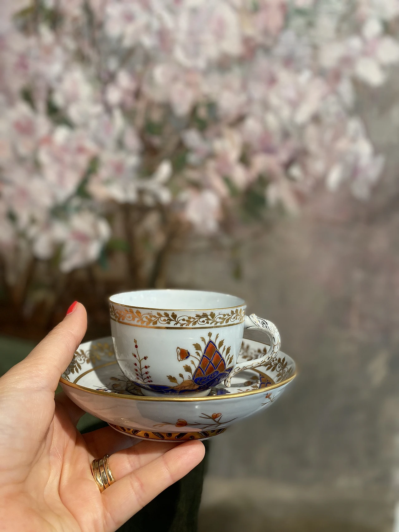 Tazza e piattino in porcellana con paesaggio orientale di Herend, 1905 4