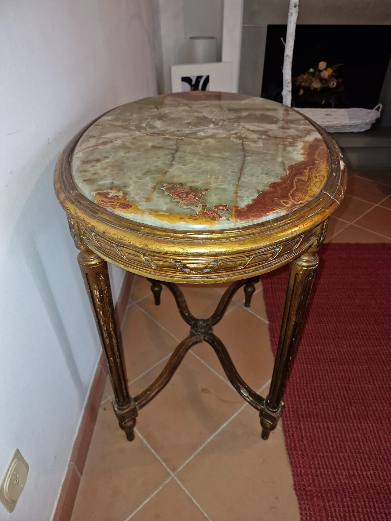 Gilt coffee table with onyx top, early 20th century 2