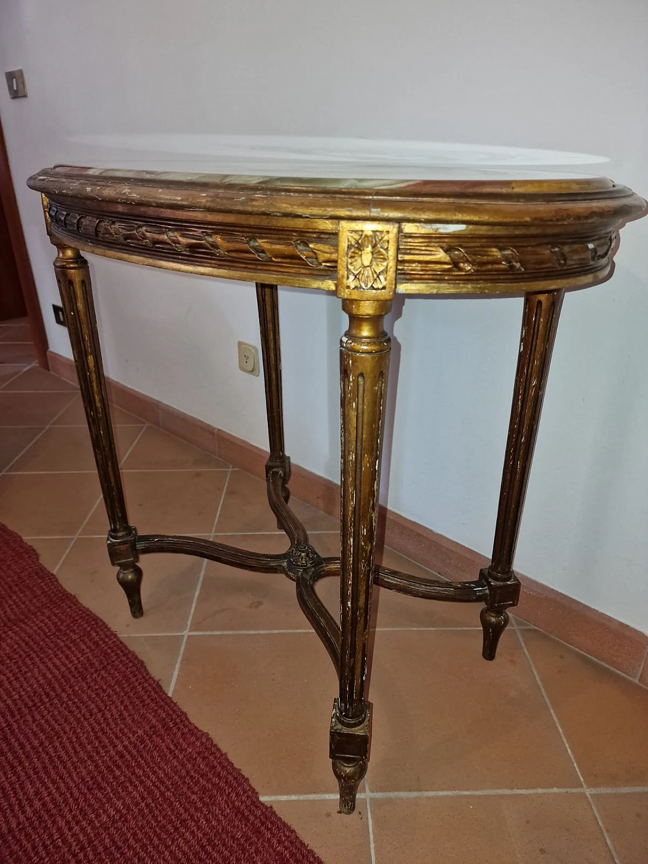 Gilt coffee table with onyx top, early 20th century 4