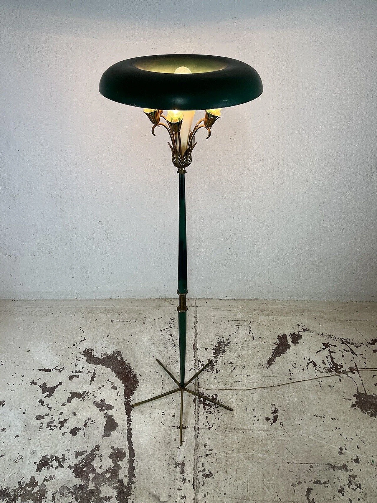 Green metal and brass floor lamp, 1950s 3