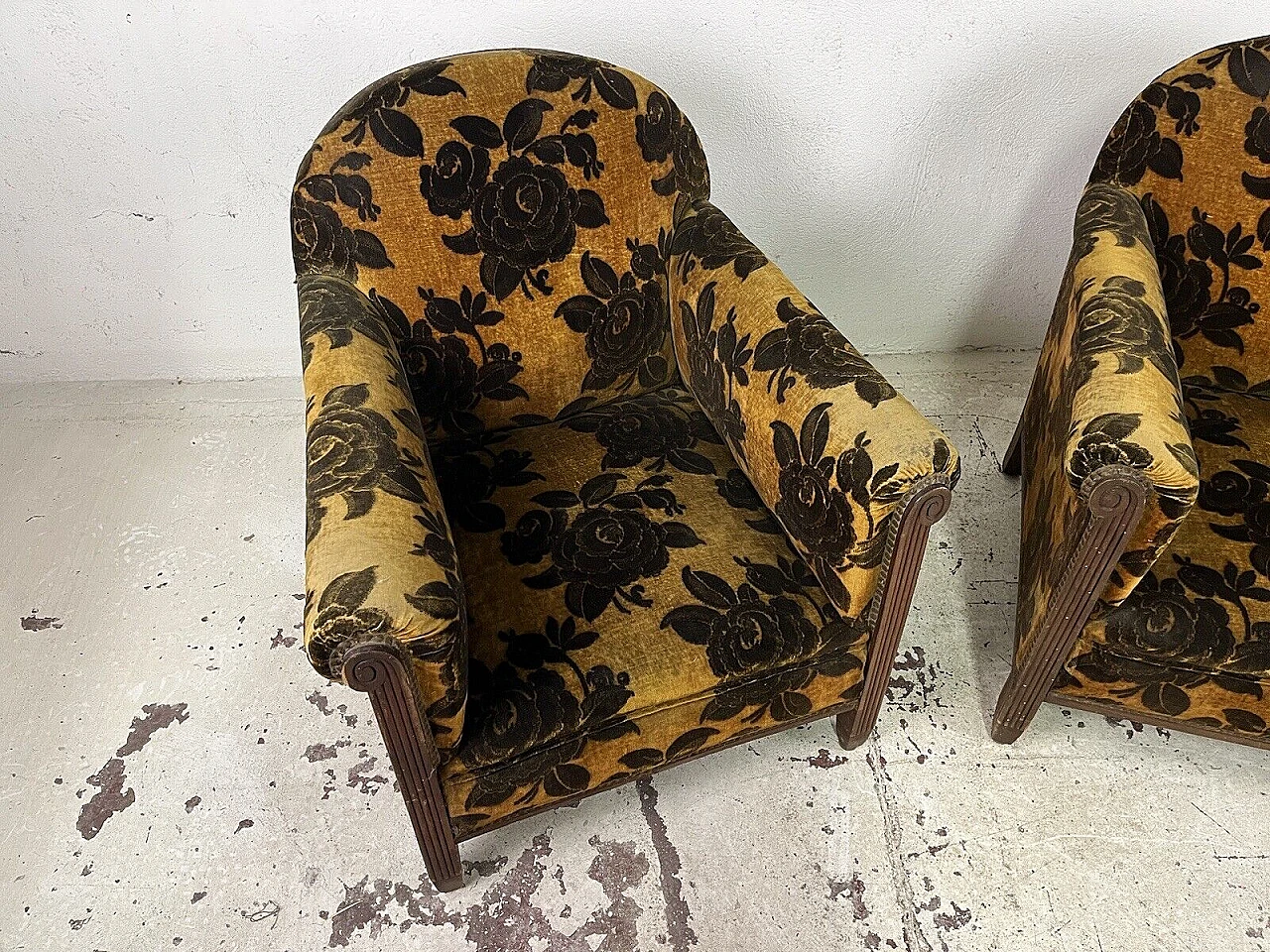 Pair of wood and damask velvet armchairs, 1930s 4