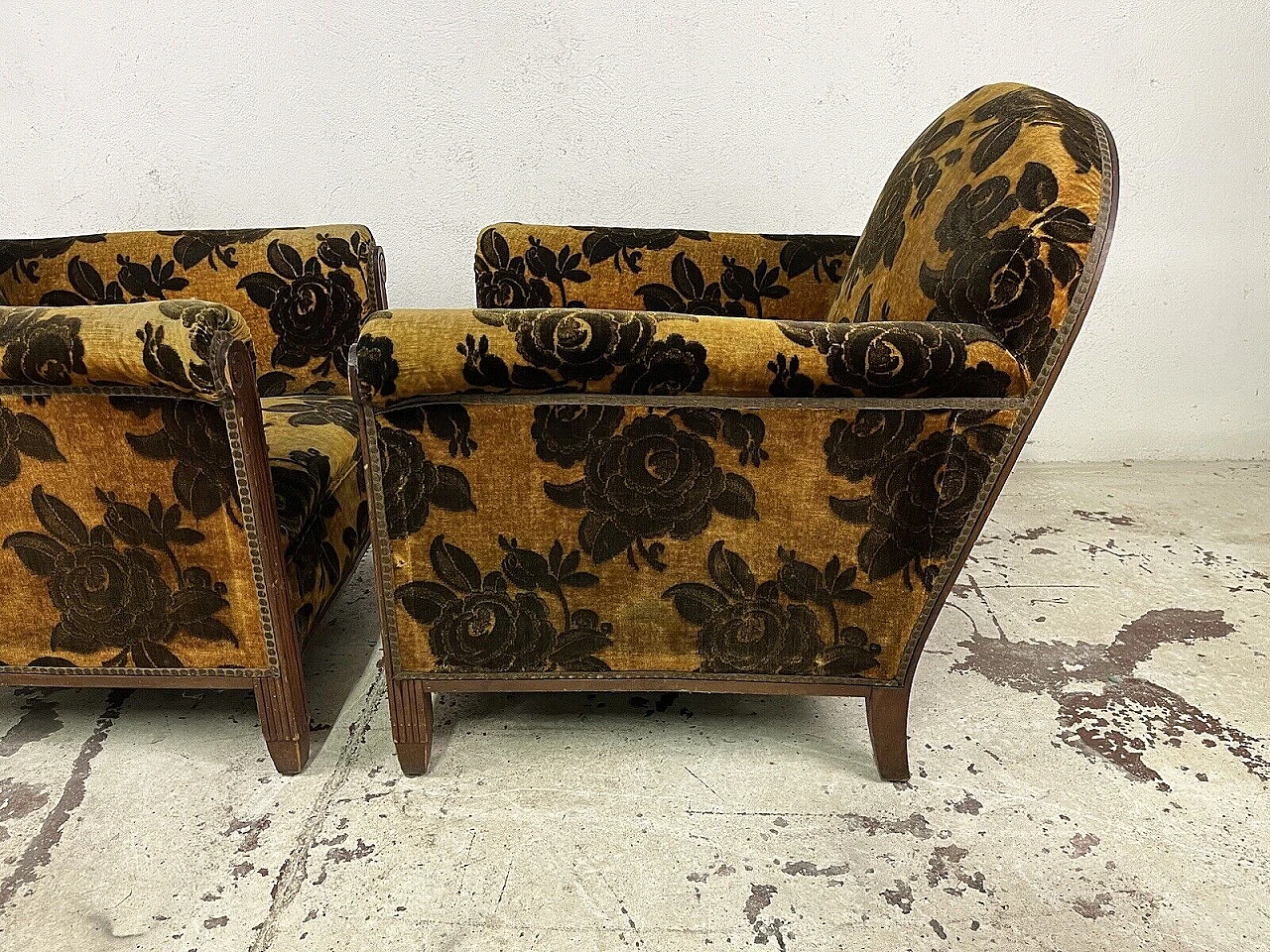 Pair of wood and damask velvet armchairs, 1930s 8