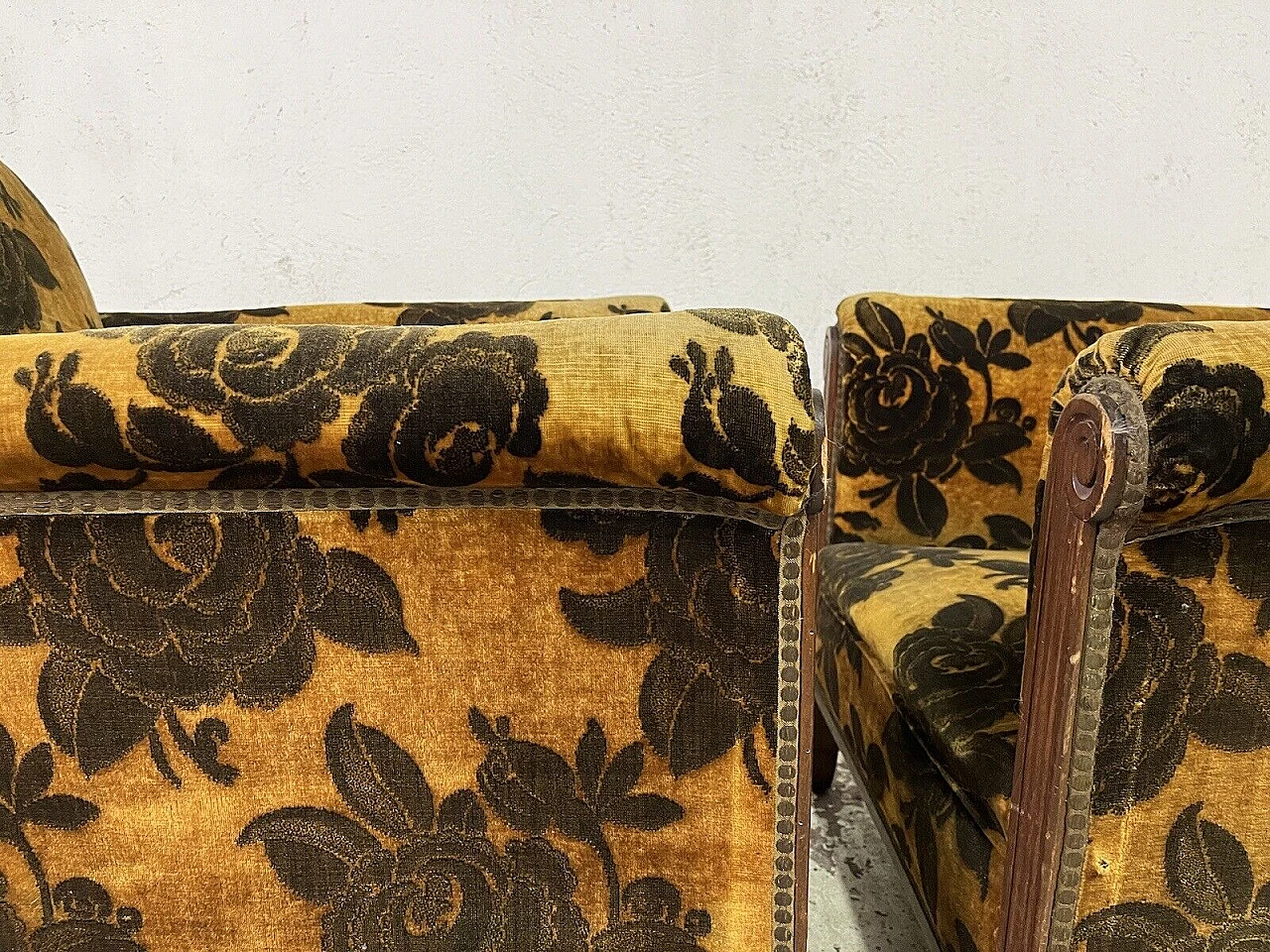 Pair of wood and damask velvet armchairs, 1930s 11