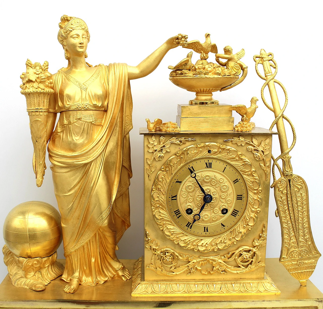 Empire gilded bronze pendulum clock with Ceres, early 19th century 5