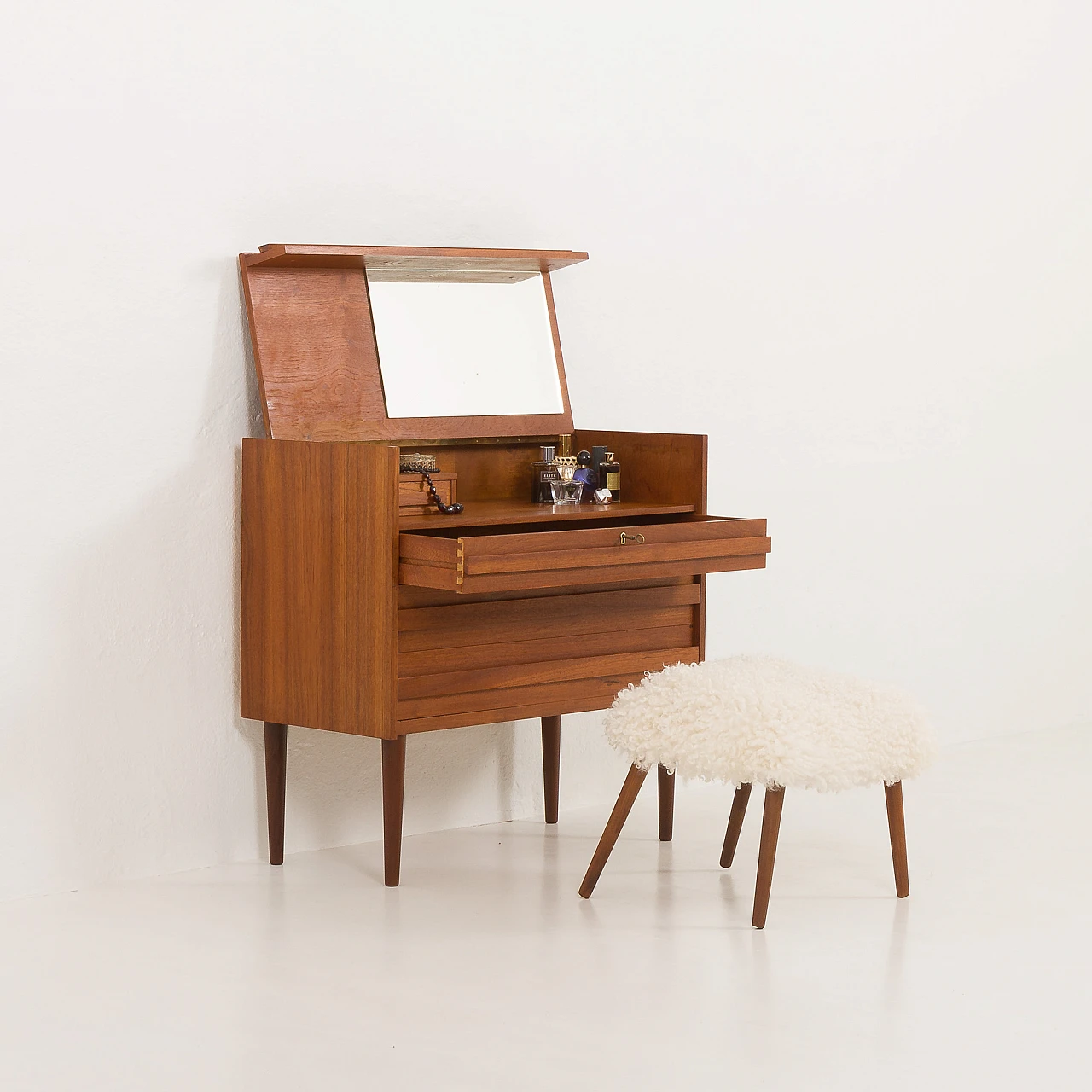 Danish teak dressing table with vanishing mirror, 1966 4