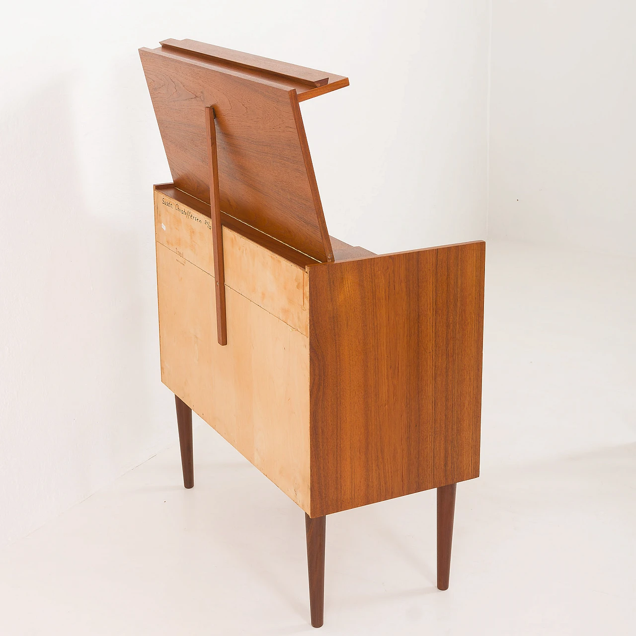 Danish teak dressing table with vanishing mirror, 1966 13