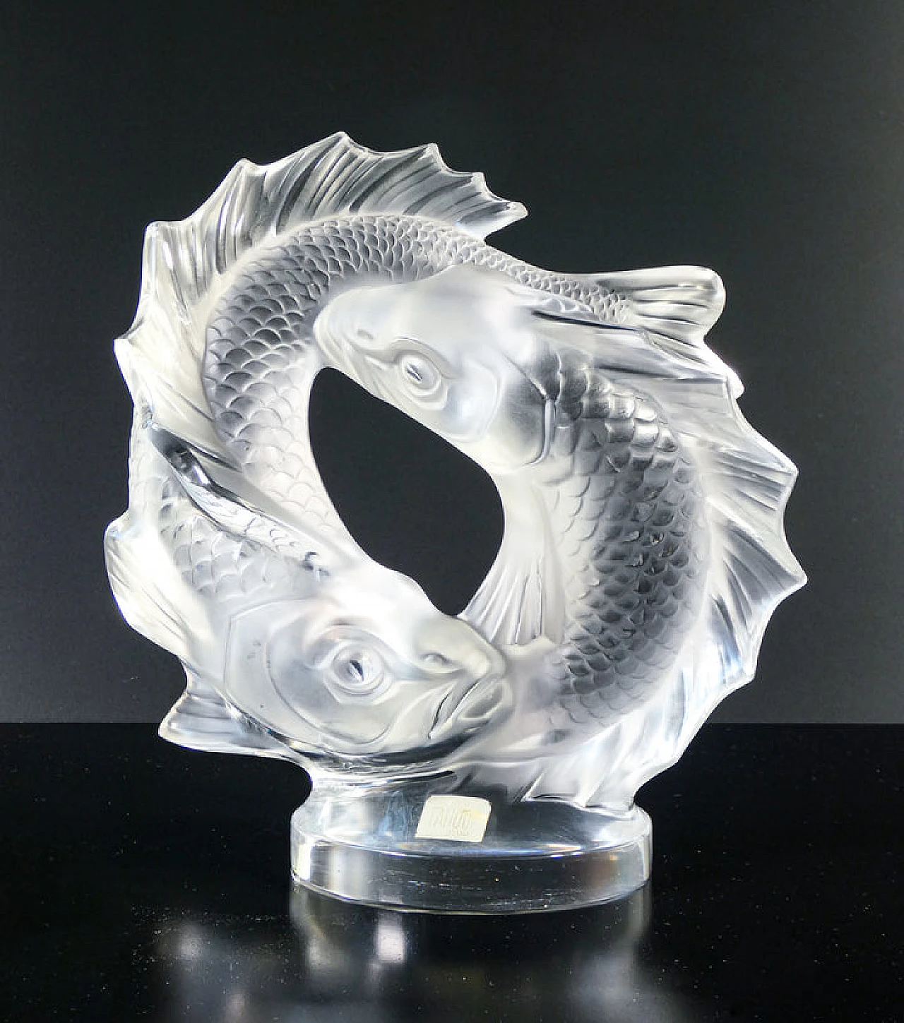 Scultura di coppia di carpe koi in cristallo di Lalique, anni '70 1