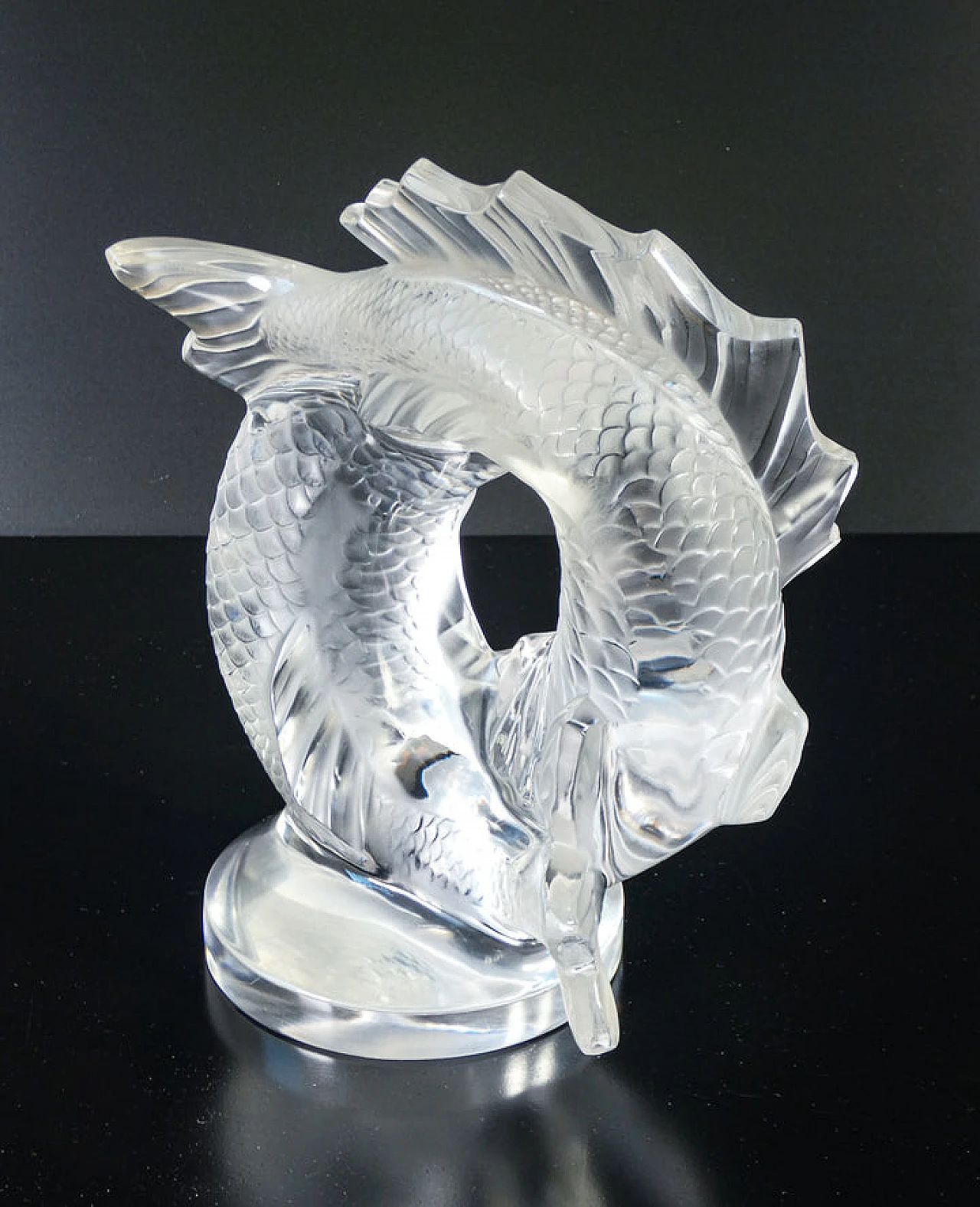 Scultura di coppia di carpe koi in cristallo di Lalique, anni '70 10