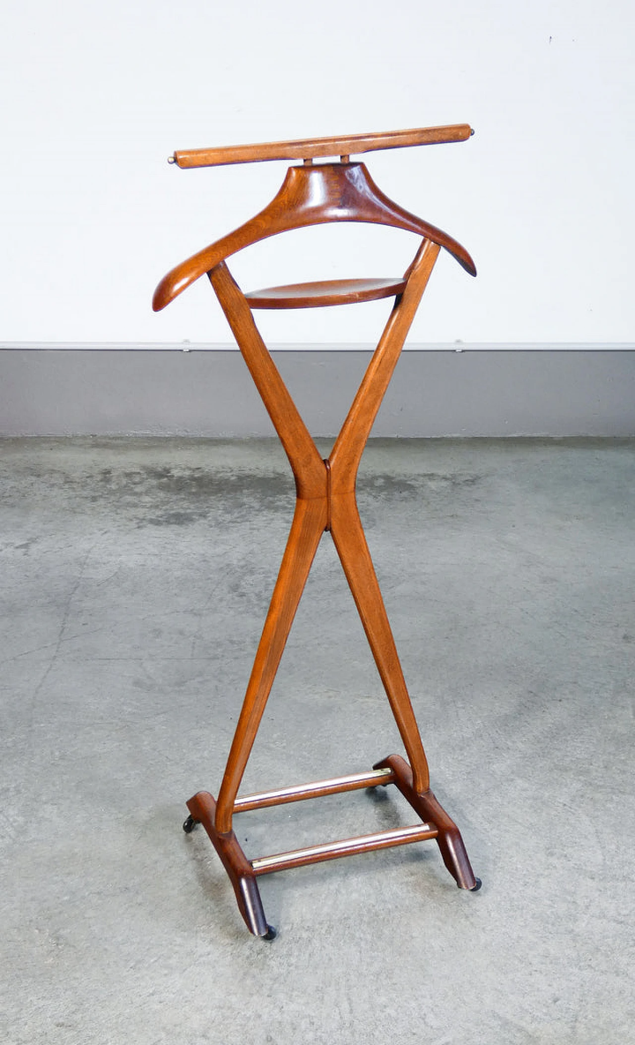 Beech valet stand by Ico Parisi for Fratelli Reguitti, 1950s 6