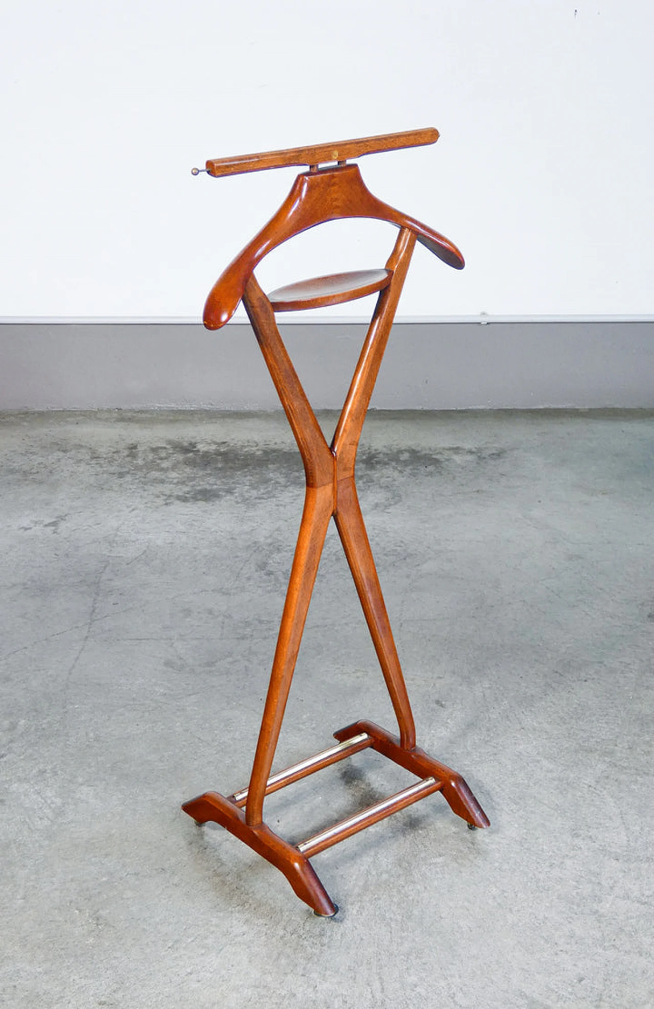 Beech valet stand by Ico Parisi for Fratelli Reguitti, 1950s 8