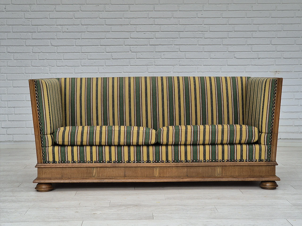 Danish wool and oak sofa with reclining armrests, 1960s 1