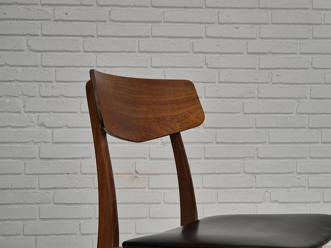 8 Chairs in teak and faux leather by Farstrup, 1970s 7