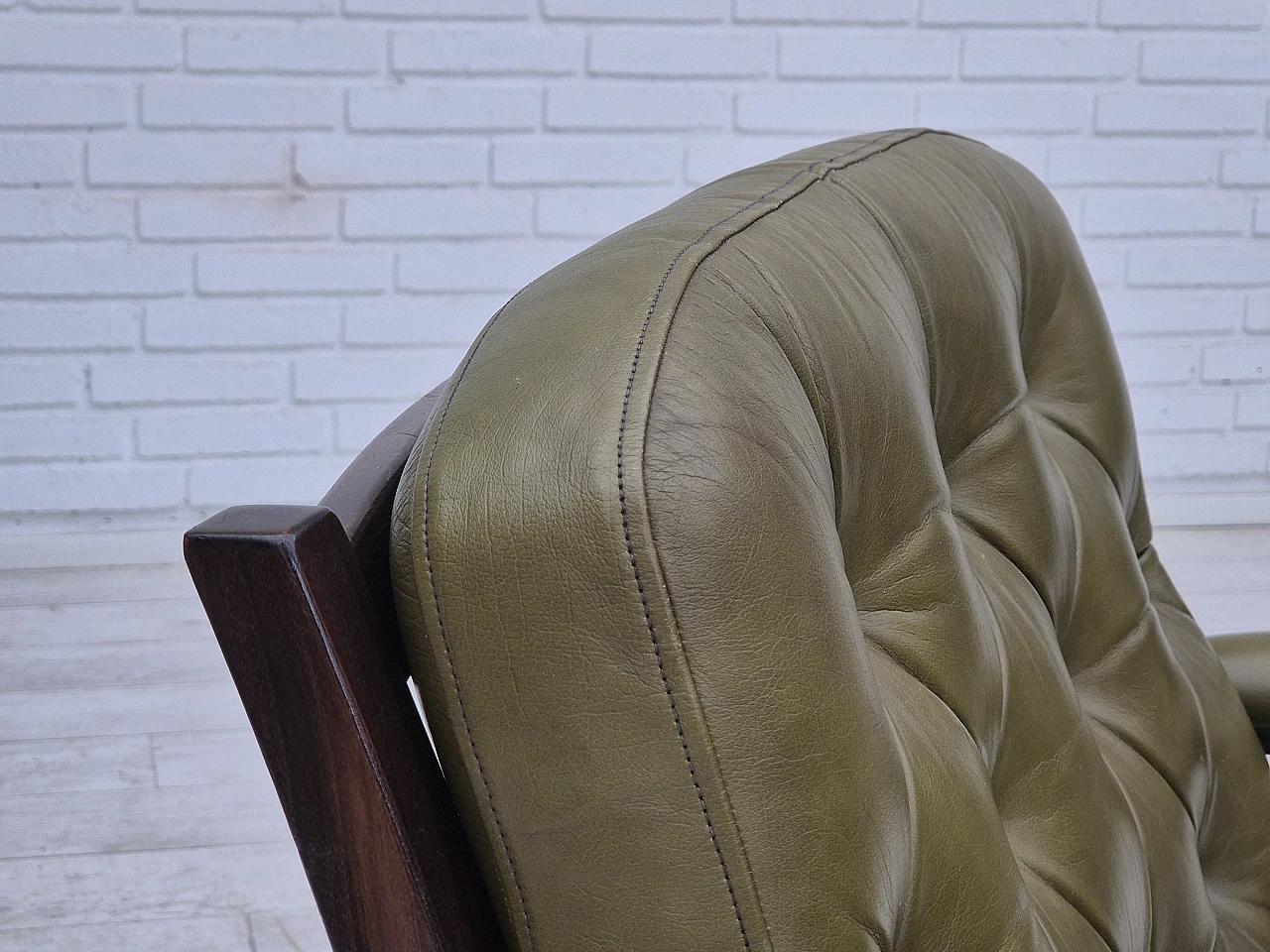 Scandinavian teak and green leather armchair, 1970s 8