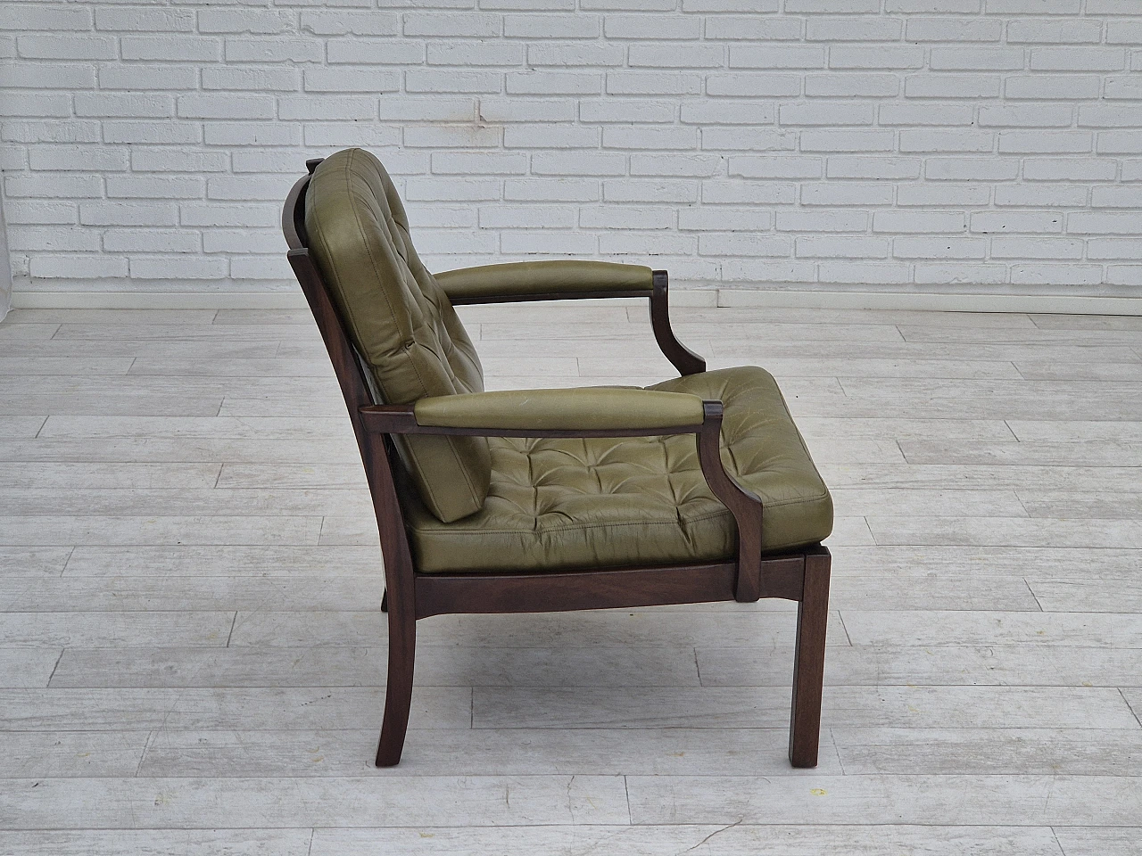 Scandinavian teak and green leather armchair, 1970s 13