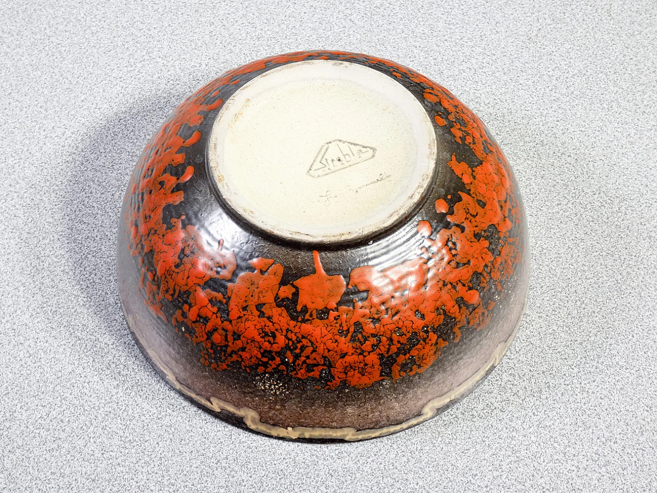 Ciotola in maiolica Fat Lava di Strehla Keramik, anni '70 11